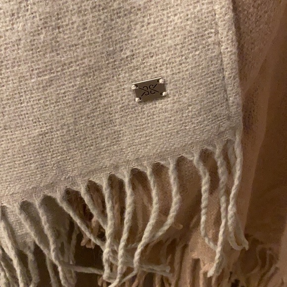 Sonia and Kyo scarfigan - Picture 3 of 4